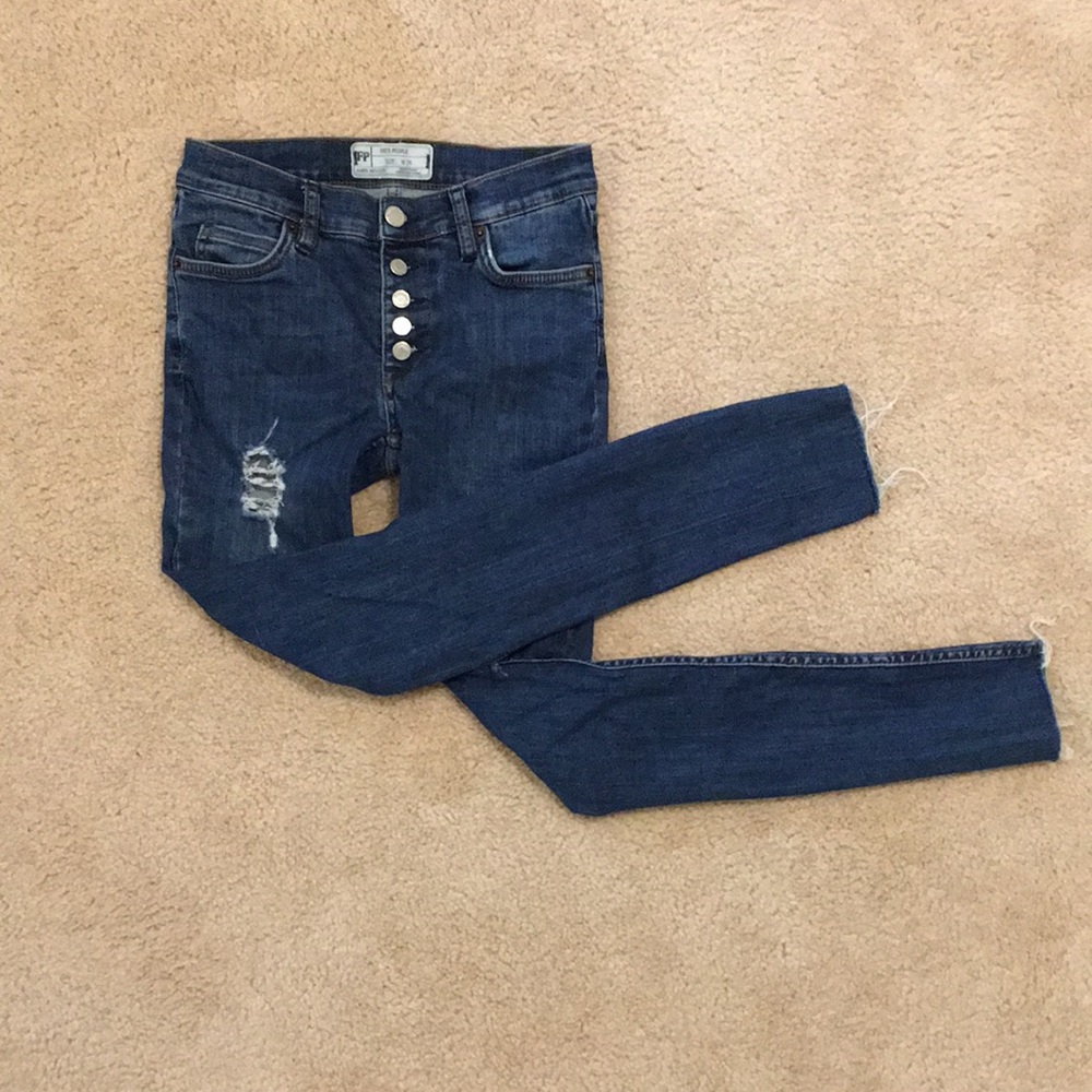 Gently worn free people jeans!